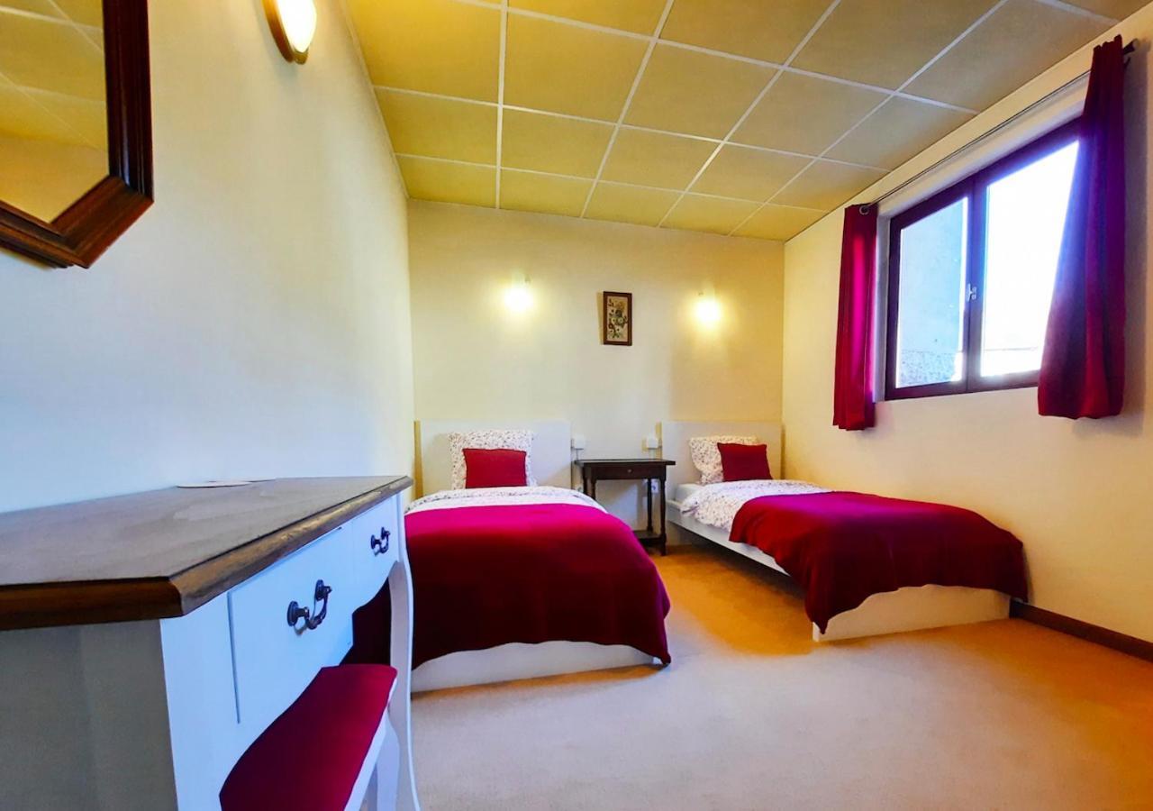 Tuzaguet Domaine Lou Castet Bed & Breakfast エクステリア 写真