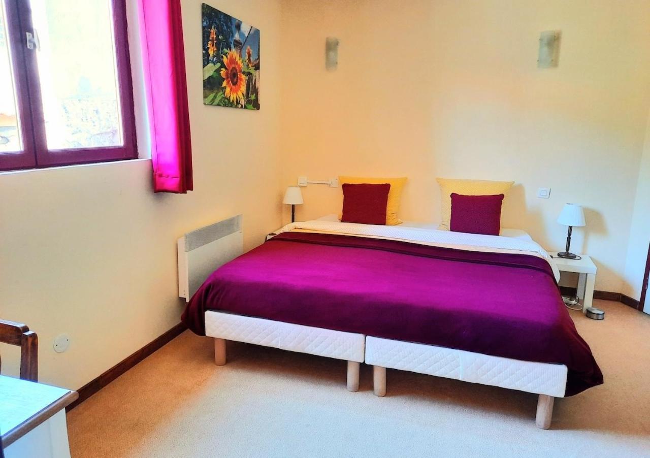 Tuzaguet Domaine Lou Castet Bed & Breakfast エクステリア 写真