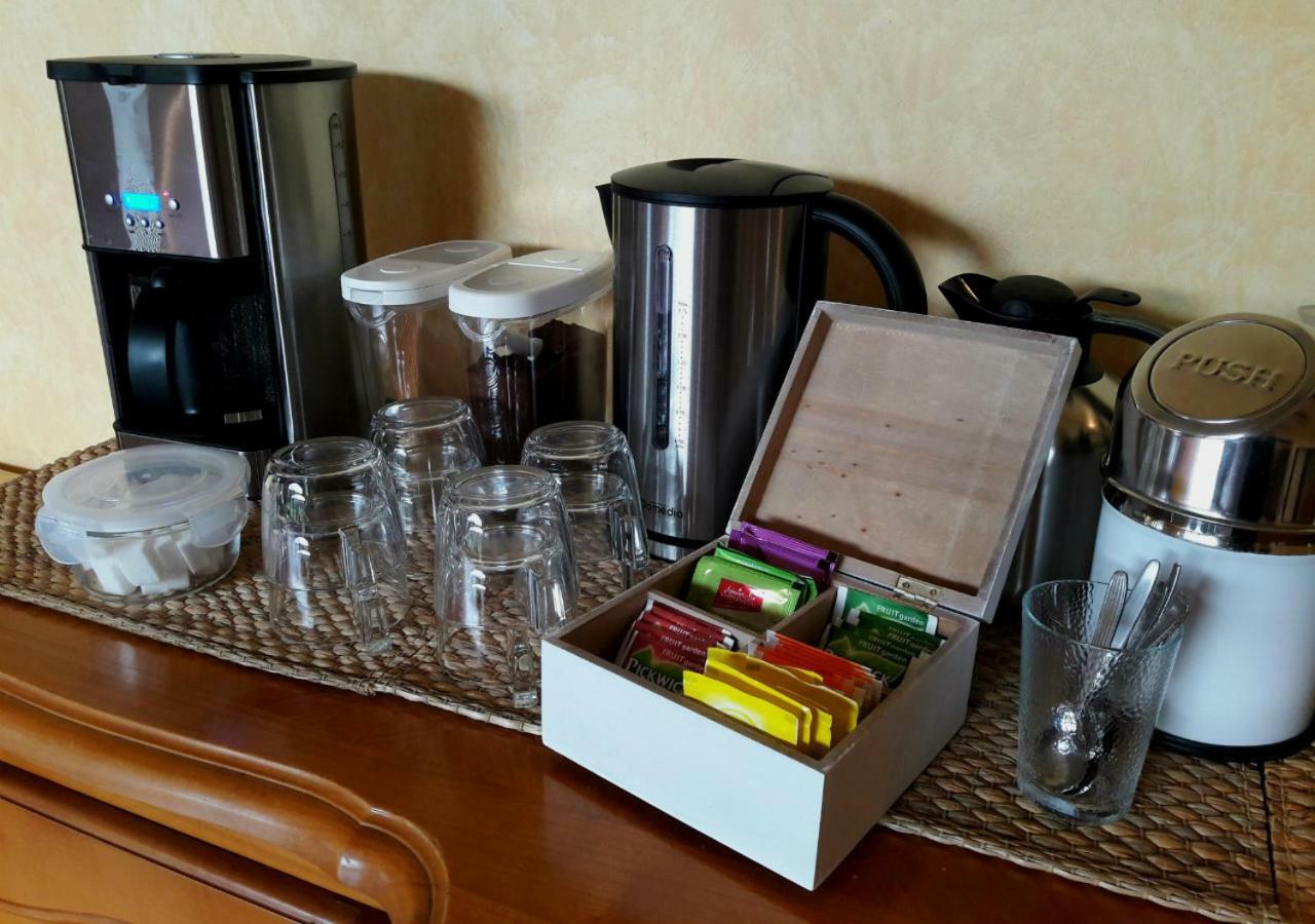 Tuzaguet Domaine Lou Castet Bed & Breakfast エクステリア 写真